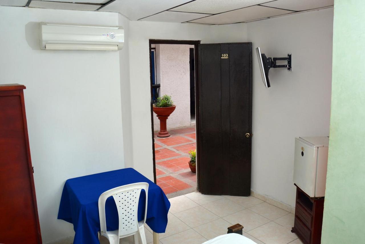 Hotel Andalucia Inn 산타마르타 외부 사진
