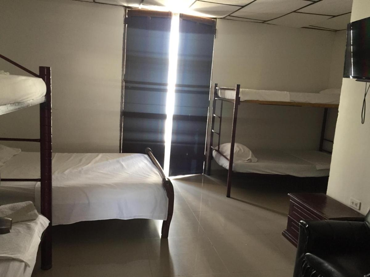 Hotel Andalucia Inn 산타마르타 외부 사진